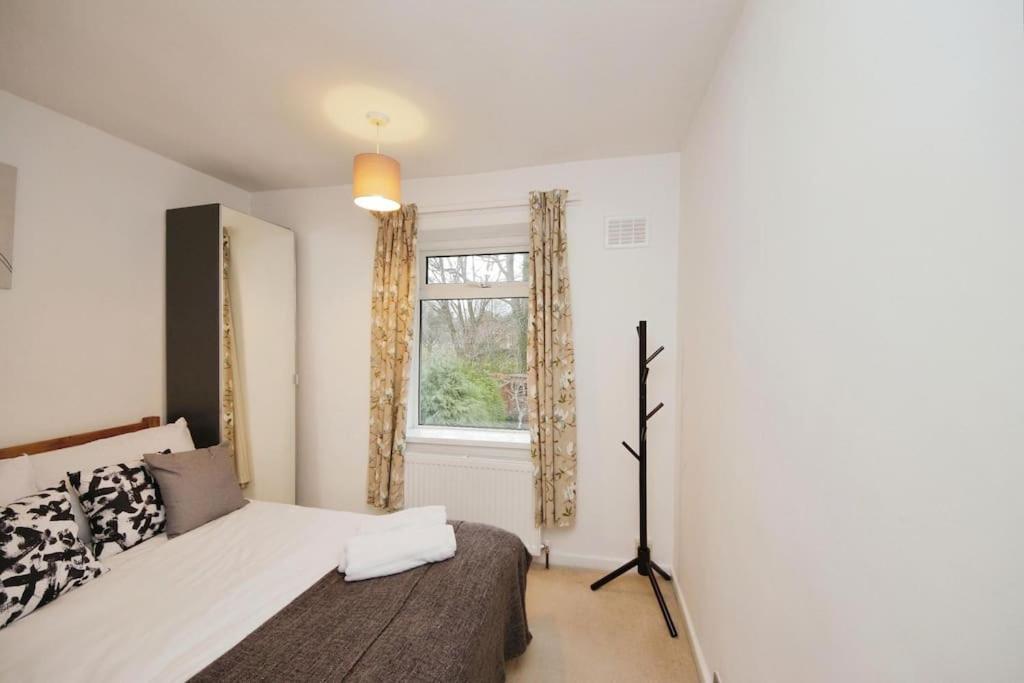 Beautiful Home Close To Town Free Netflix, Wifi Solihull Exterior foto